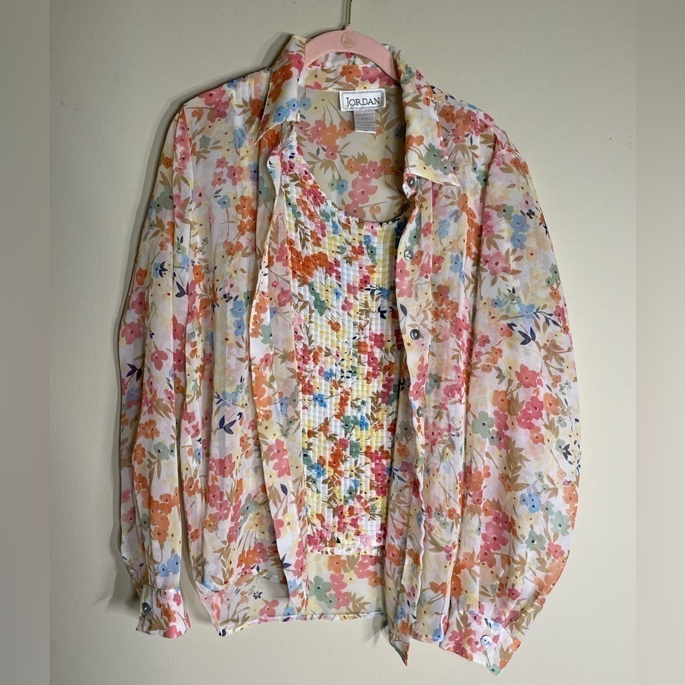 🌷🌷3/$15 Jordan Floral Tank and Blouse Set M